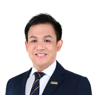 JUSTIN TAN
